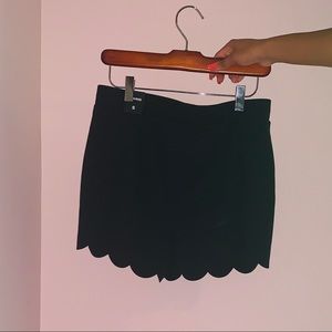 BRAND NEW Express scallop shorts